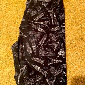 LulaRoe OS Leggings...Tour of Europe’s Landmarks!